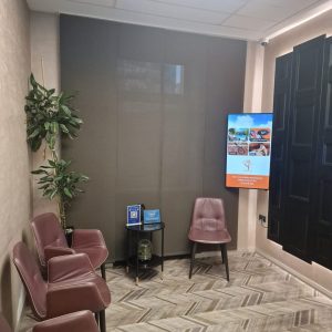 Reteaua-Digitala-Indoor-DOOH-CLINICA-32-8211-Banu-Manta-4